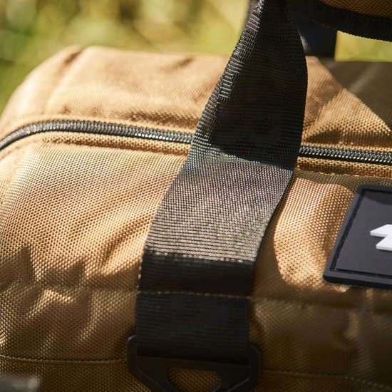 AO Coolers(エーオークーラーズ) 48パック キャンバス ソフトクーラー (単色)